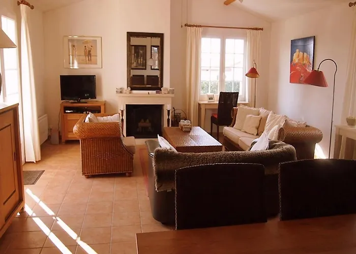 Luxury In France With Pool And Garden